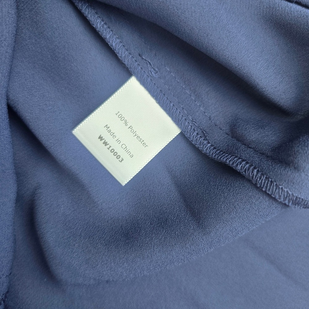 41 Hawthorn -1638 NWT Breyson Pleated Detail Navy Blue Sleeveless Blouse Top L - Picture 6 of 9